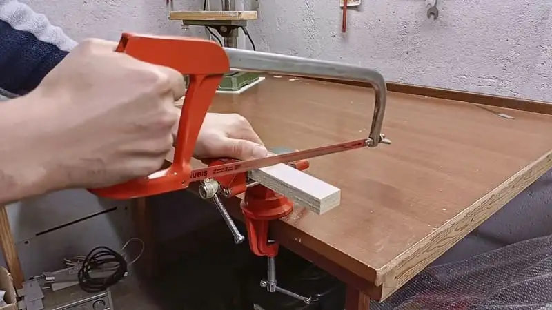 Cutting the towers of the DIY tube spiral for ants