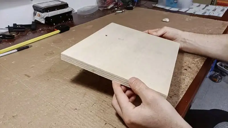Wooden panel for a DIY tube spiral for ants
