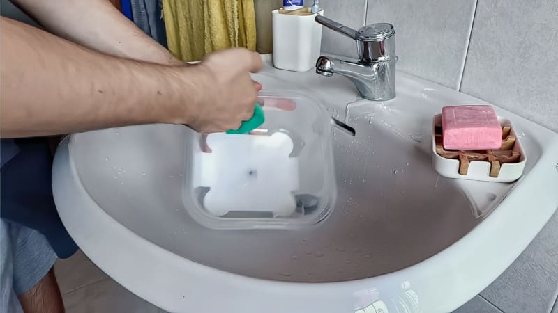 Tubs and tubes setup tutorial - washing the container