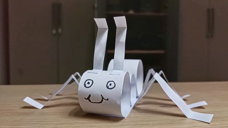 Paper ant origami